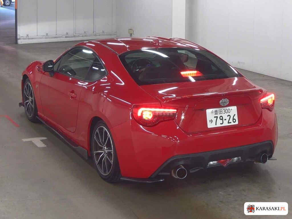 Toyota 86 2016 z aukcji japońskiej