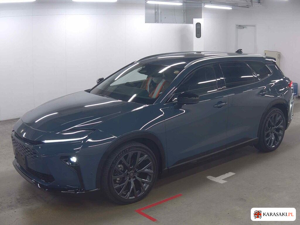 Toyota Crown Estate 2025 z aukcji japońskiej