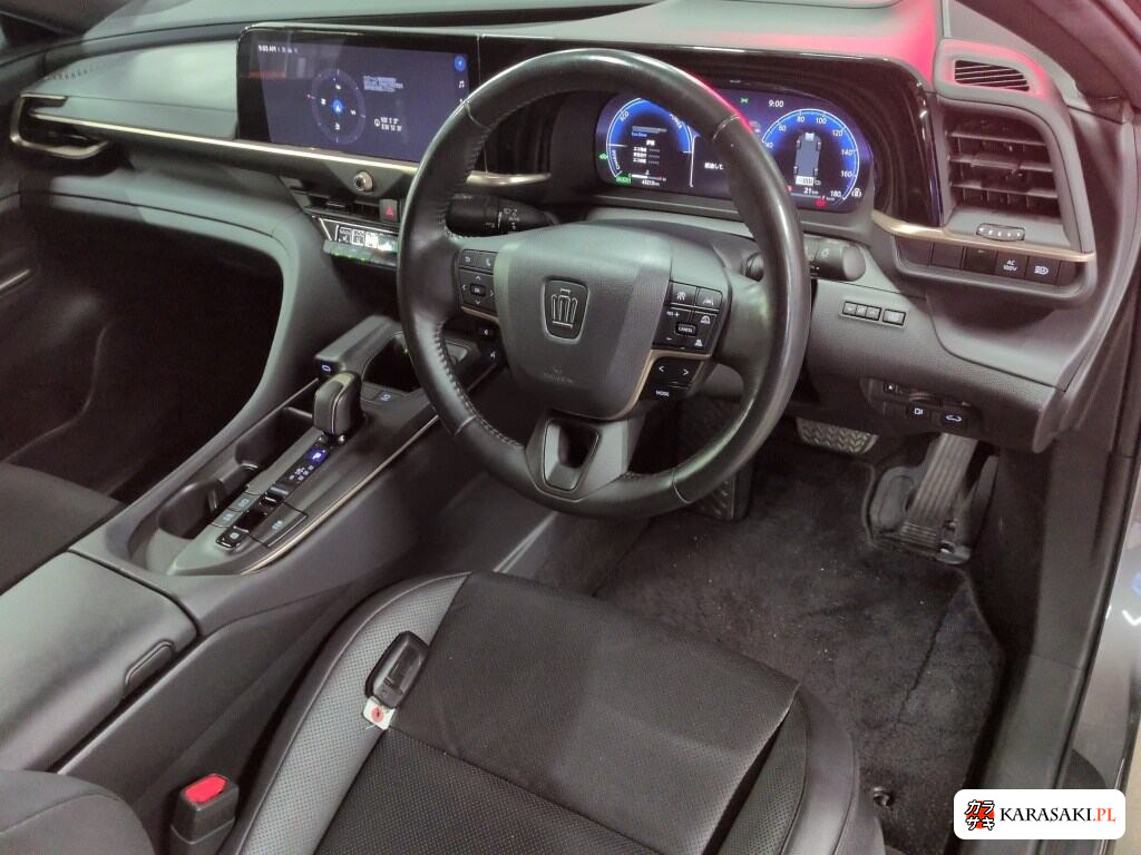 Toyota Crown Crossover 2023 z aukcji japońskiej