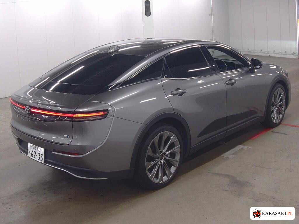 Toyota Crown Crossover 2023 z aukcji japońskiej