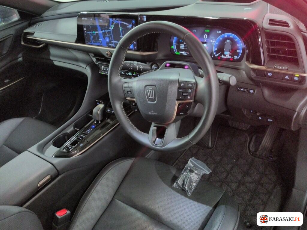 Toyota Crown Estate 2025 z aukcji japońskiej