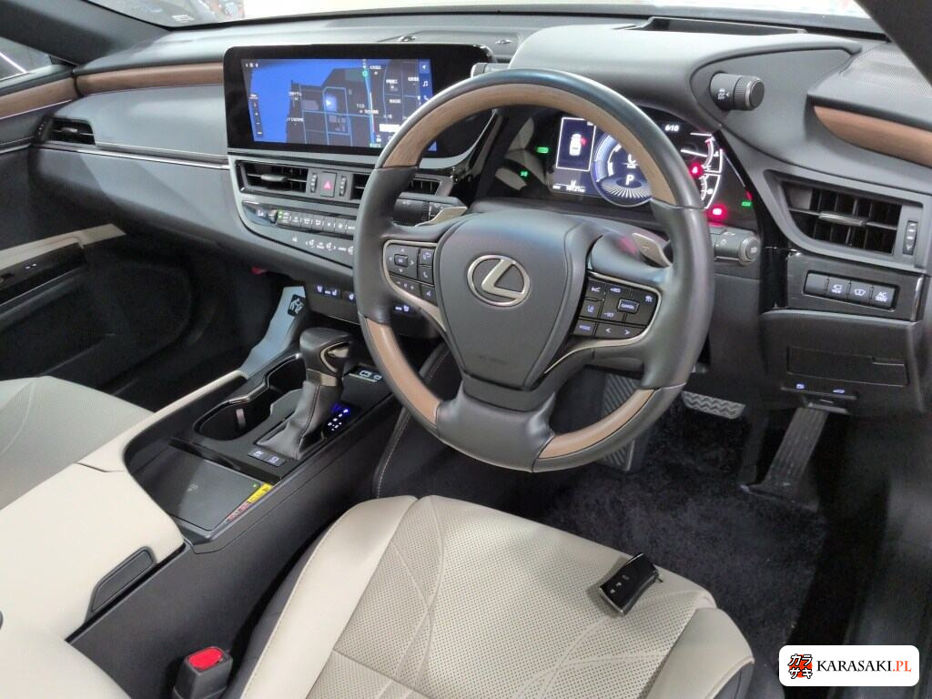 Lexus Es 2022 z aukcji japońskiej