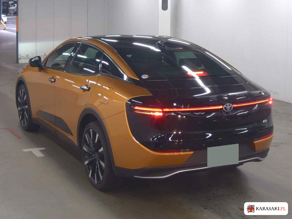 Toyota Crown Crossover 2023 з японського аукціону