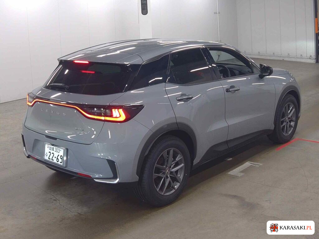 Lexus LBX 2024 z aukcji japońskiej