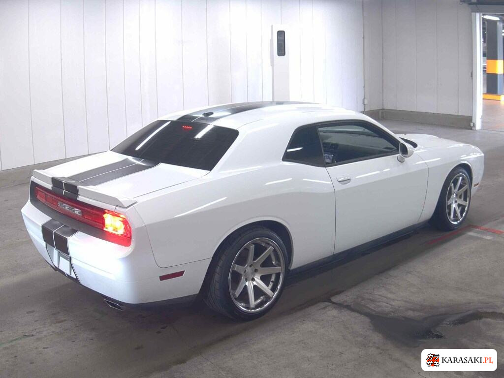 Dodge Challenger 2015 z aukcji japońskiej