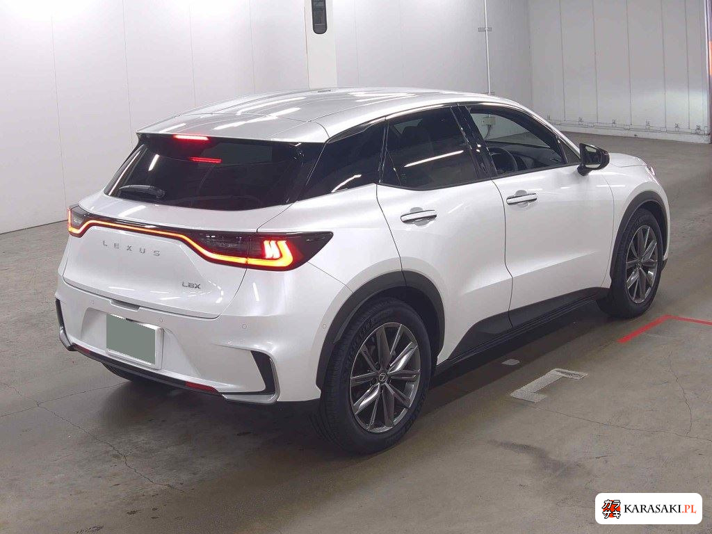 Lexus LBX 2025 z aukcji japońskiej