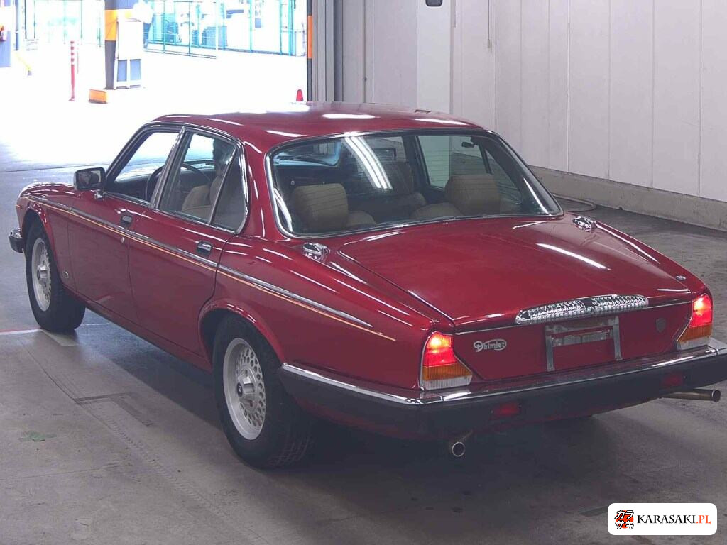 Daimler 1995 z aukcji japońskiej