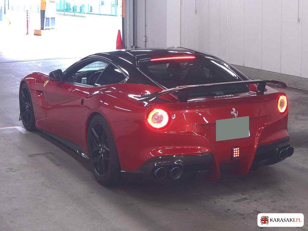 Ferrari F12 Berlinetta 2014 z aukcji japońskiej
