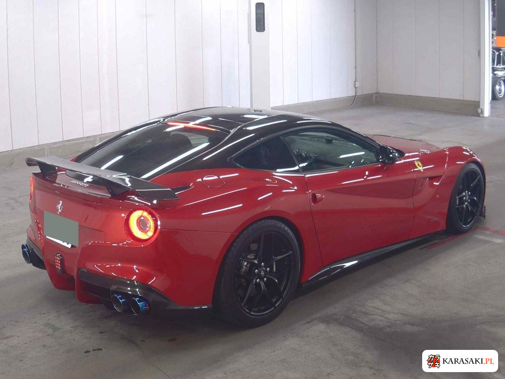 Ferrari F12 Berlinetta 2014 z aukcji japońskiej