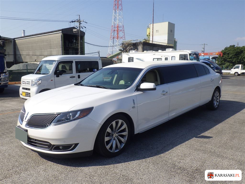 Lincoln MKS 2017 z aukcji japońskiej
