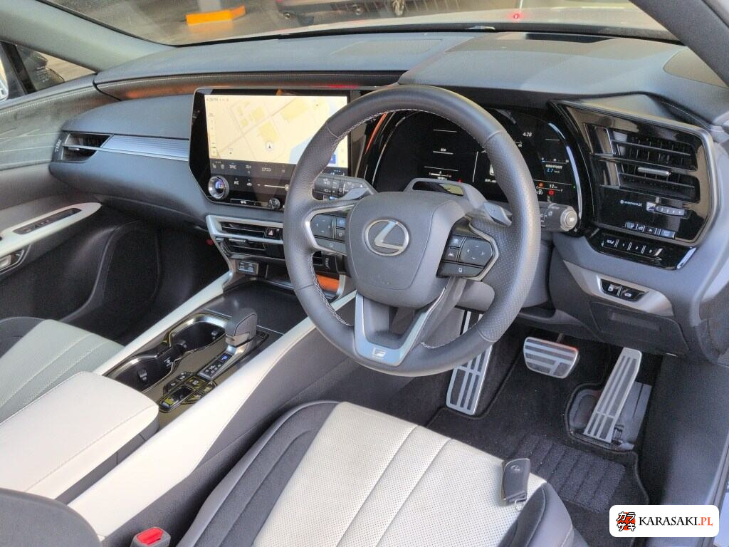 Lexus RX 2025 z aukcji japońskiej