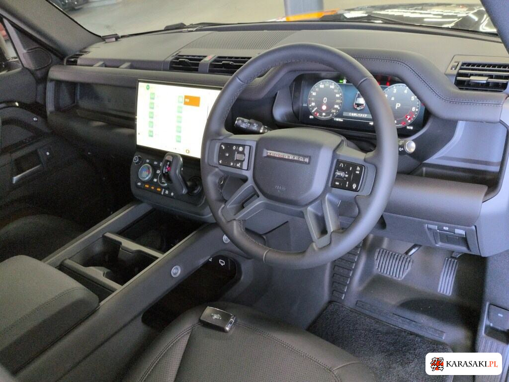 Land Rover Defender 2026 z aukcji japońskiej