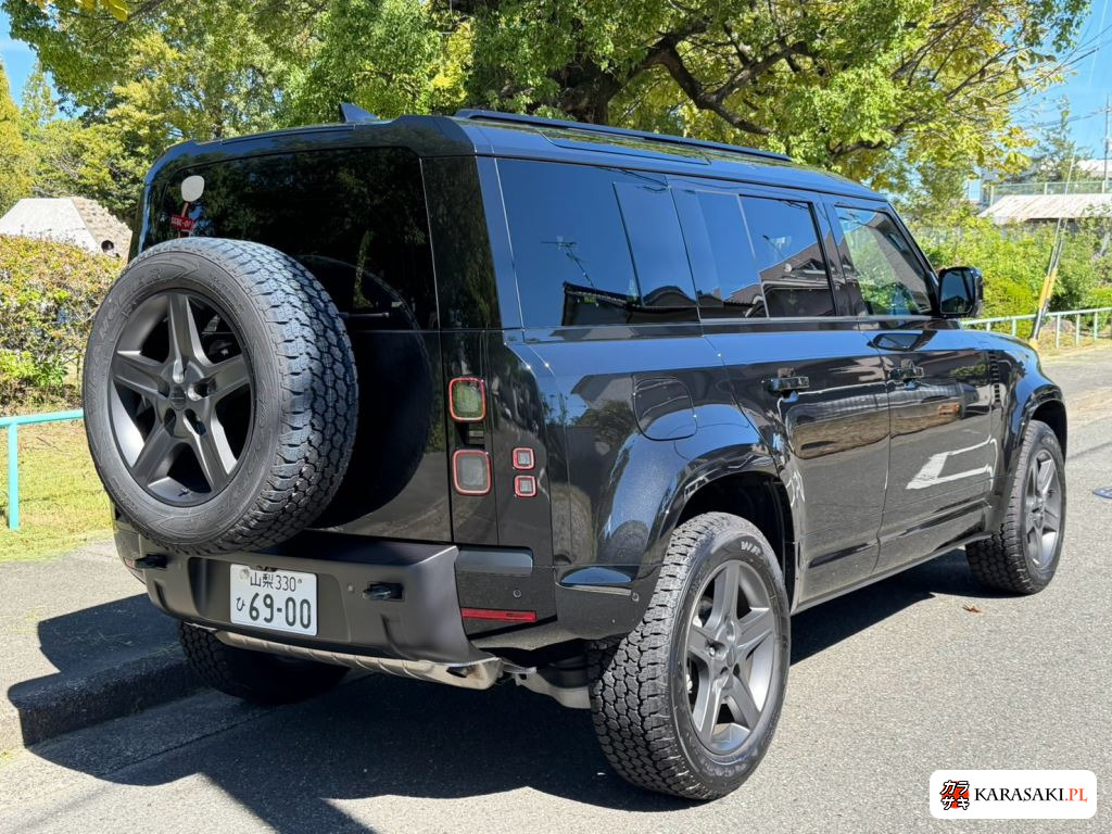 Land Rover Defender 2026 z aukcji japońskiej