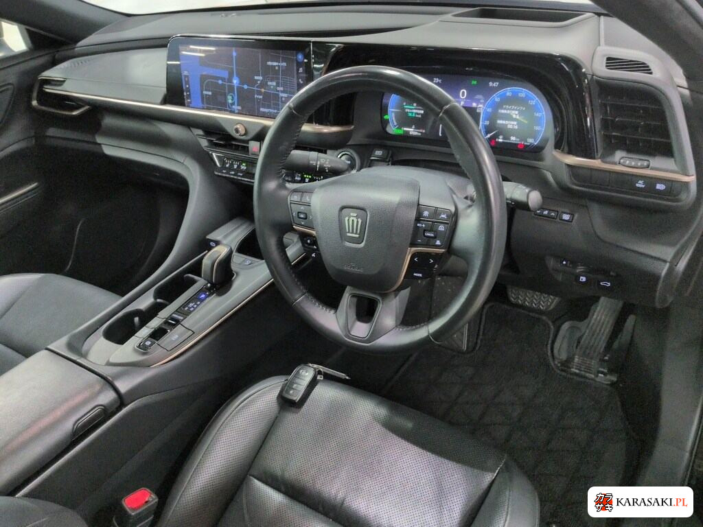 Toyota Crown Crossover 2023 z aukcji japońskiej