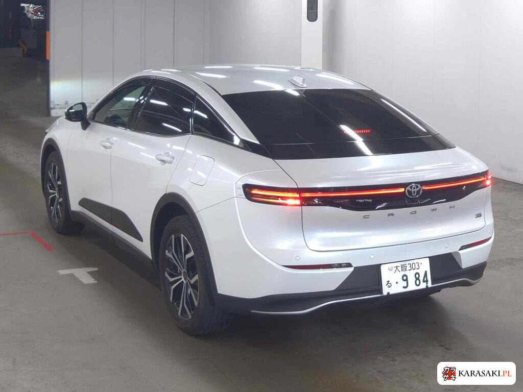 Toyota Crown Crossover 2023 z aukcji japońskiej