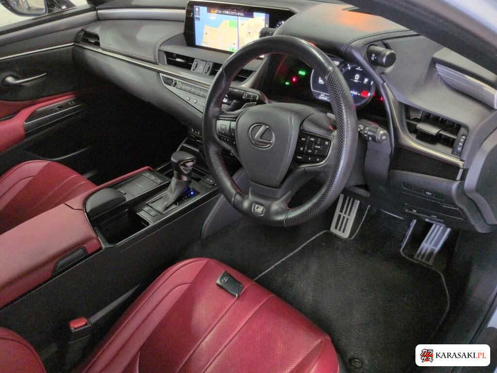 Lexus Es 2019 z aukcji japońskiej