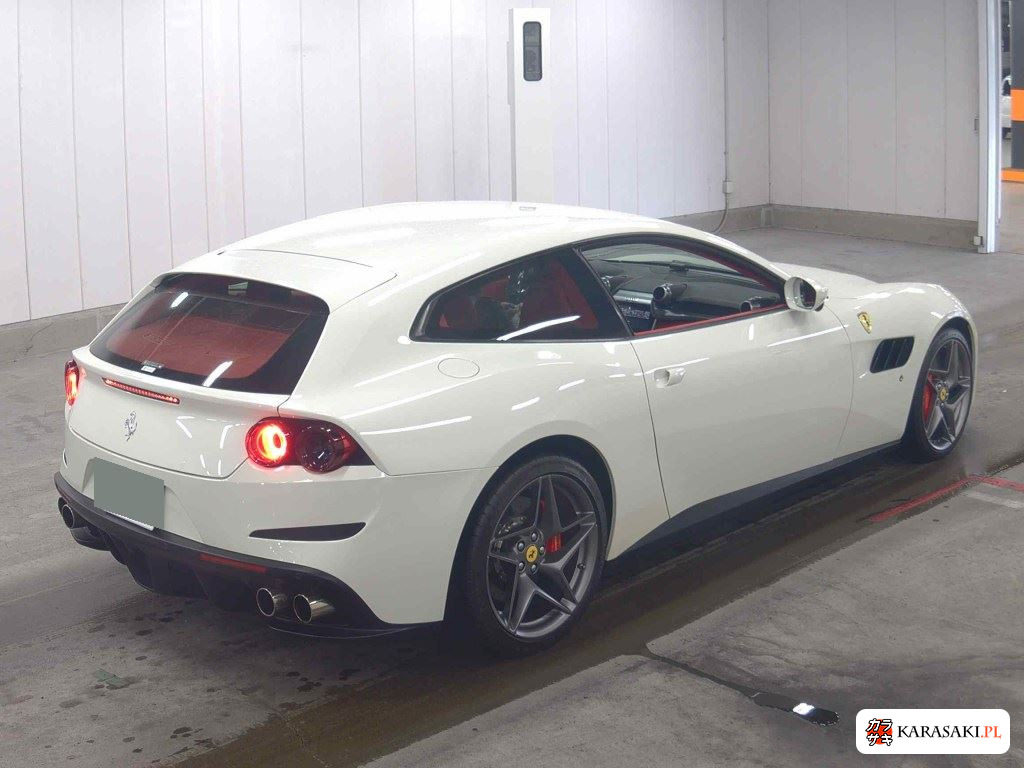 Ferrari GTC4 Lusso 2020 z aukcji japońskiej