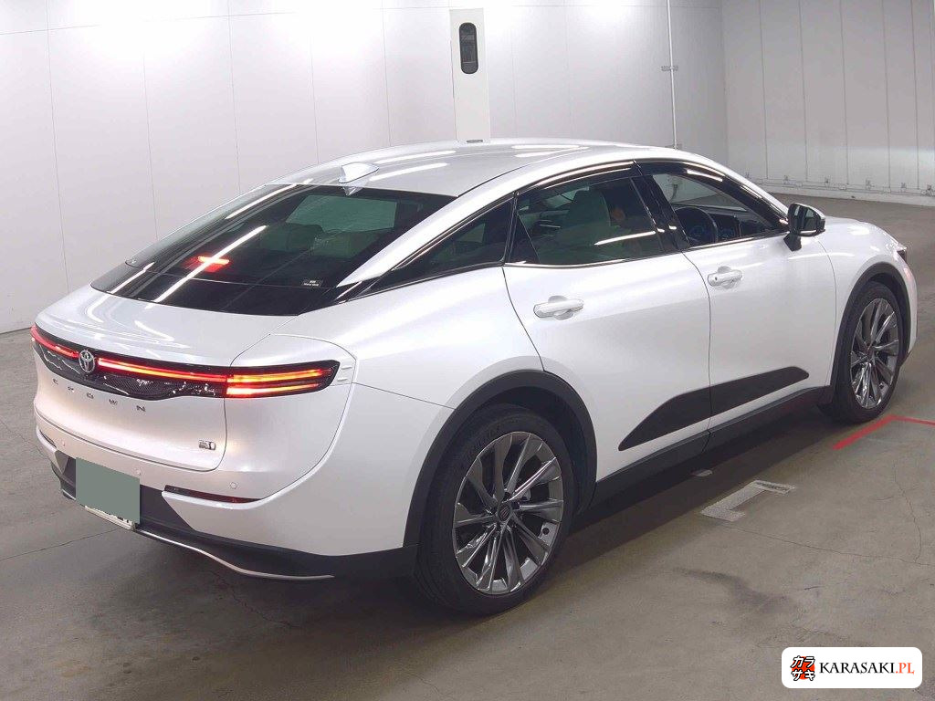 Toyota Crown Crossover 2024 z aukcji japońskiej