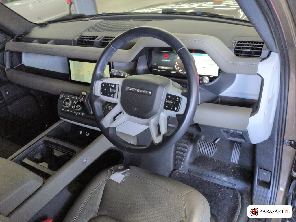 Land Rover Defender 2023 z aukcji japońskiej