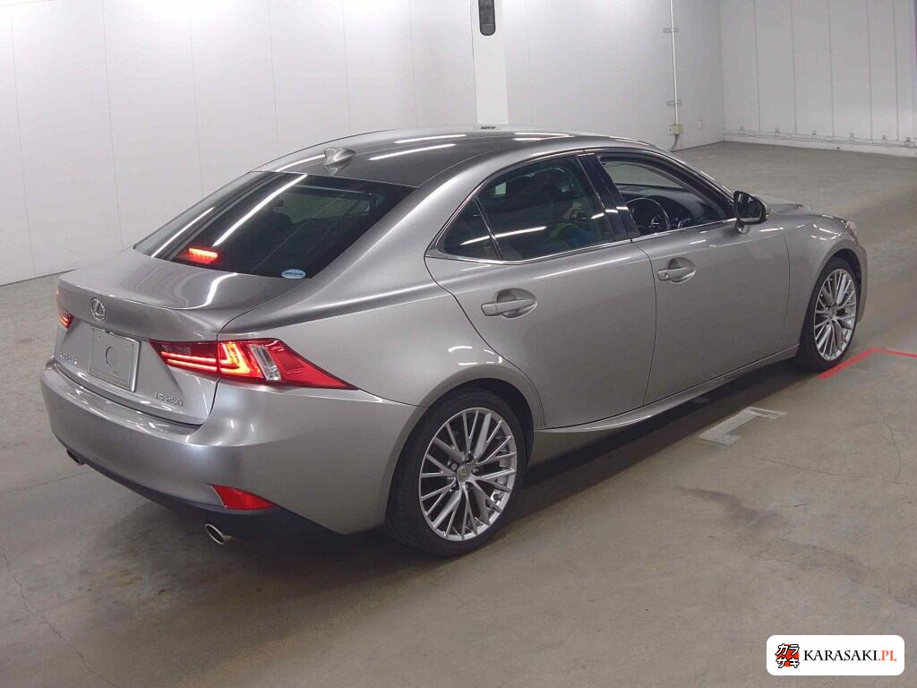 Lexus Is 2014 z aukcji japońskiej