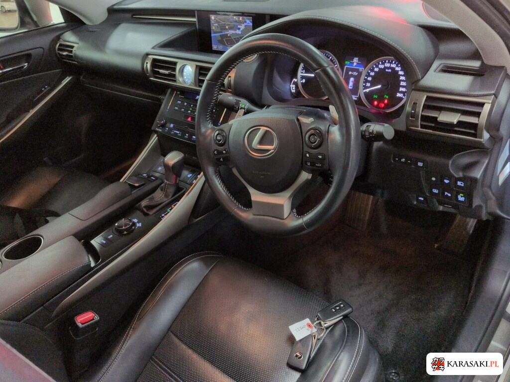 Lexus Is 2014 z aukcji japońskiej