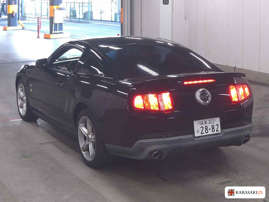 Ford Mustang 2010 z aukcji japońskiej