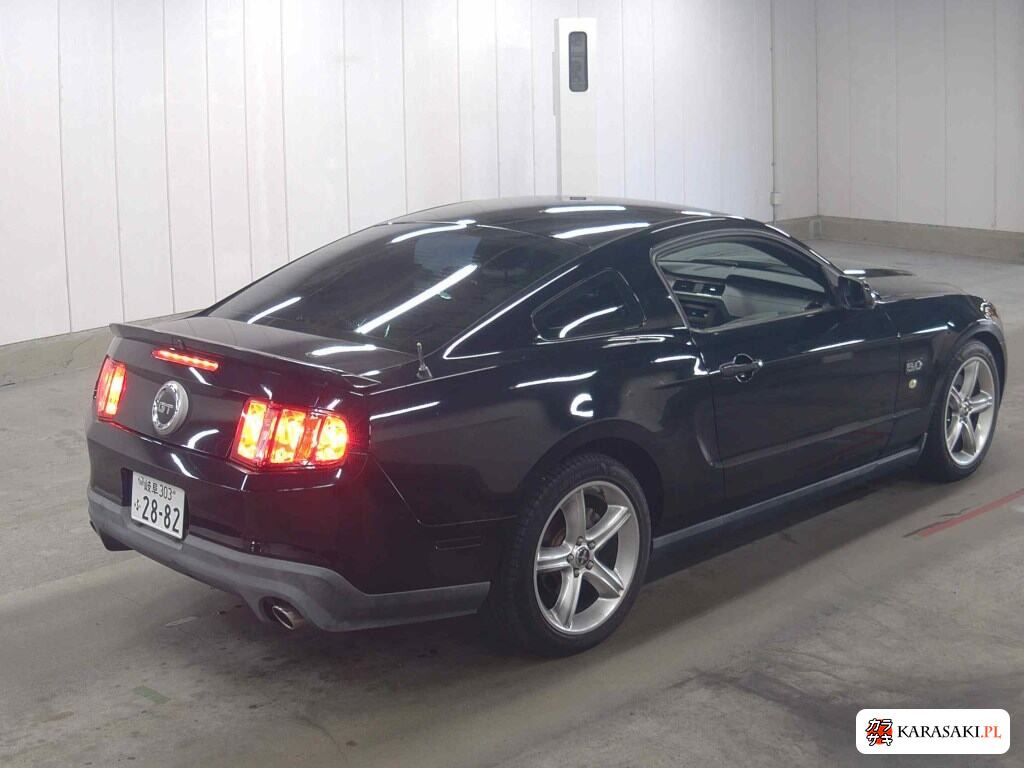 Ford Mustang 2010 z aukcji japońskiej