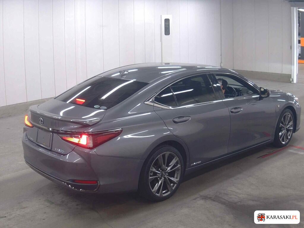 Lexus Es 2019 z aukcji japońskiej