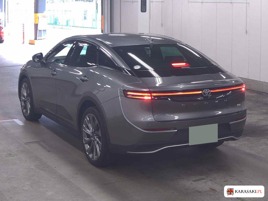 Toyota Crown Crossover 2024 z aukcji japońskiej