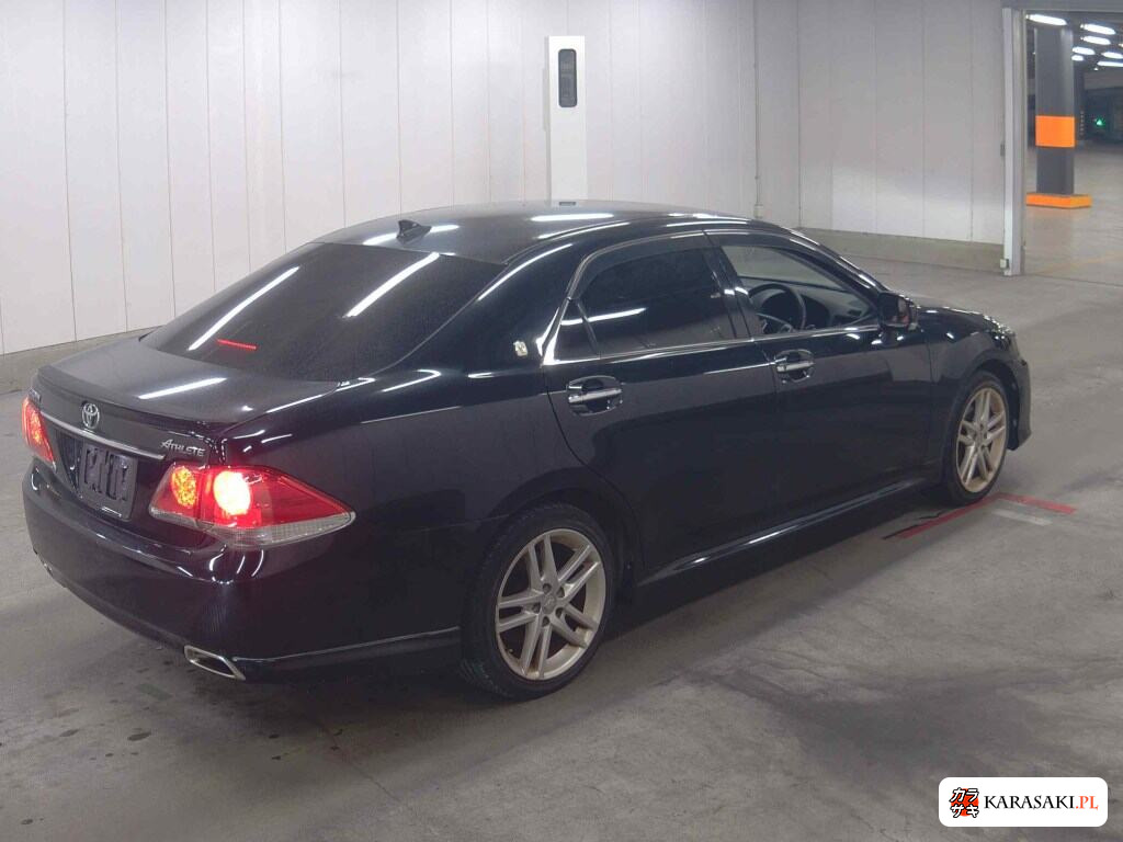 Toyota Crown 2010 z aukcji japońskiej