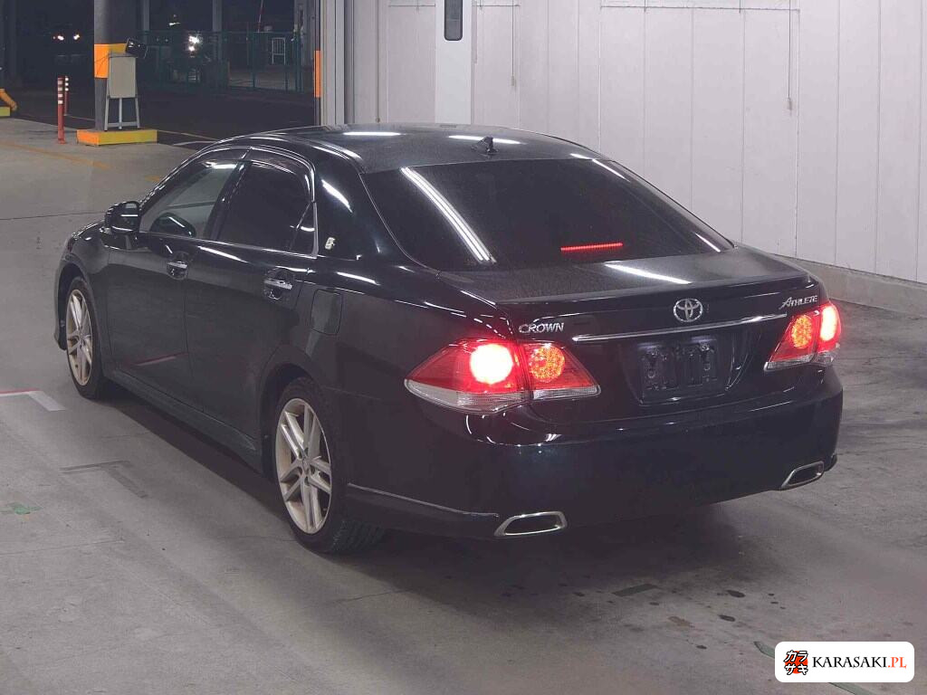 Toyota Crown 2010 z aukcji japońskiej