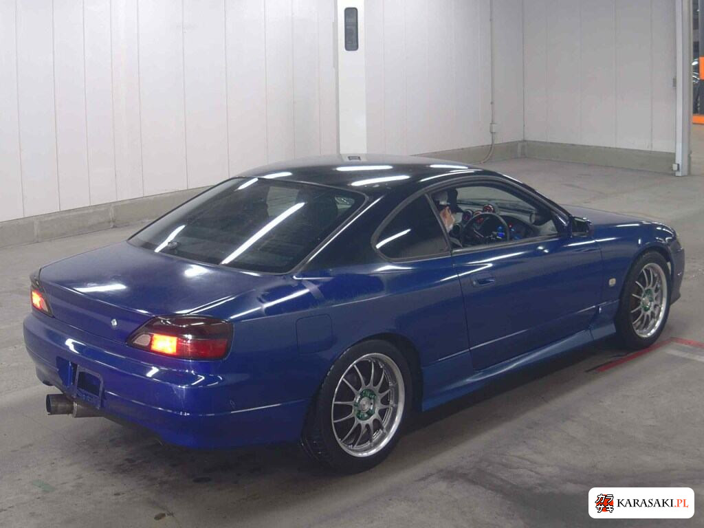 Nissan Silvia 2001 z aukcji japońskiej