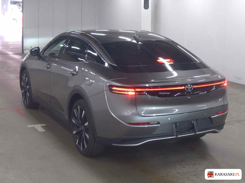 Toyota Crown Crossover 2023 z aukcji japońskiej