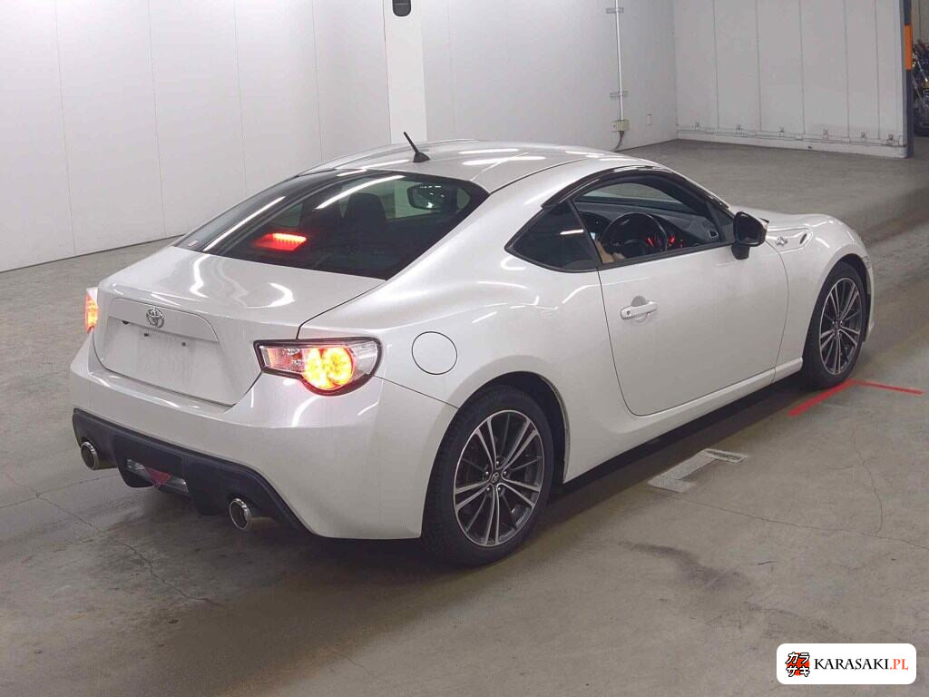 Toyota 86 2013 z aukcji japońskiej