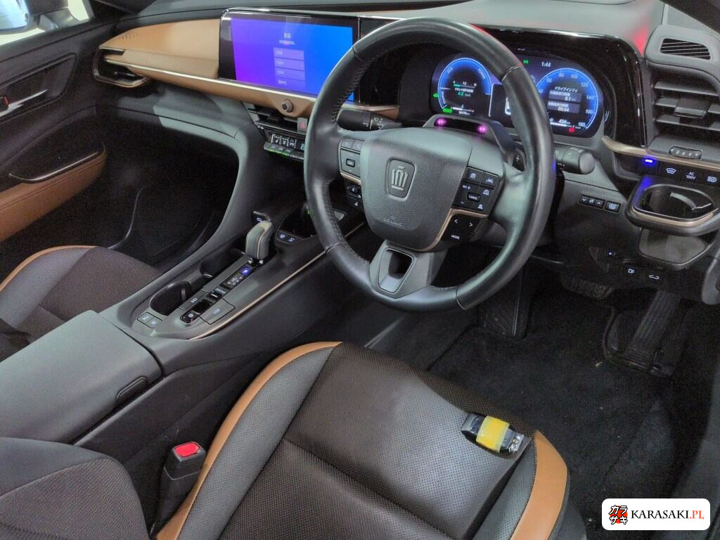 Toyota Crown Crossover 2023 z aukcji japońskiej