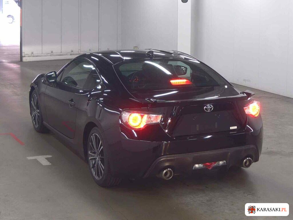 Toyota 86 2015 z aukcji japońskiej