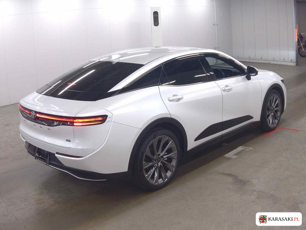 Toyota Crown Crossover 2023 z aukcji japońskiej