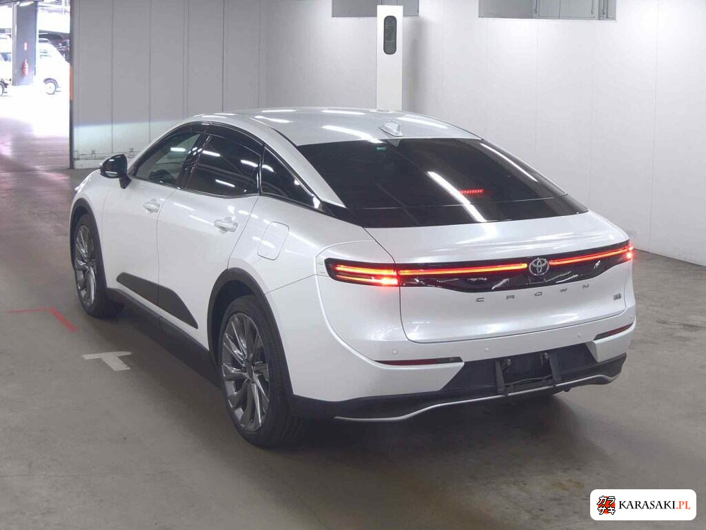 Toyota Crown Crossover 2023 z aukcji japońskiej