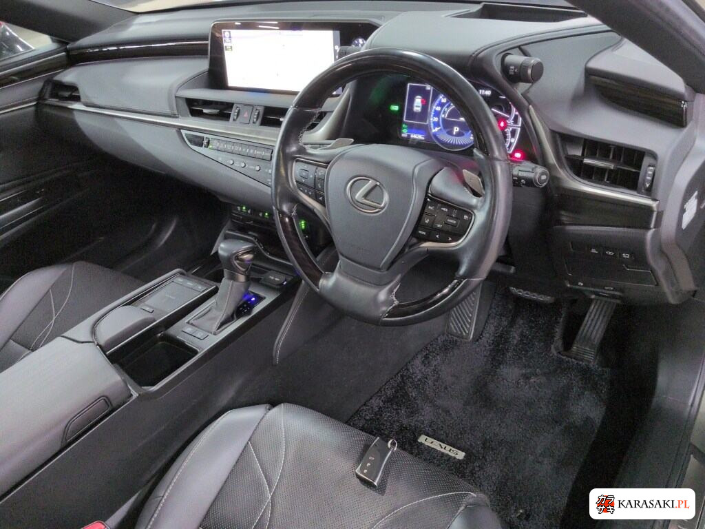 Lexus Es 2019 z aukcji japońskiej