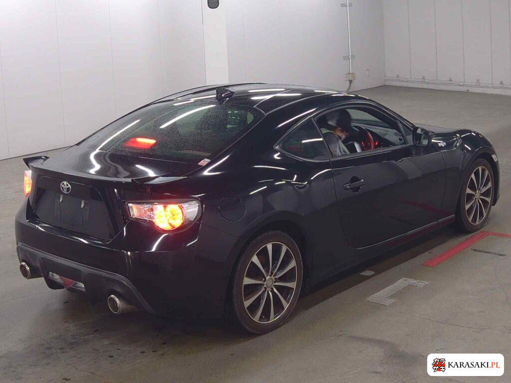 Toyota 86 2015 z aukcji japońskiej