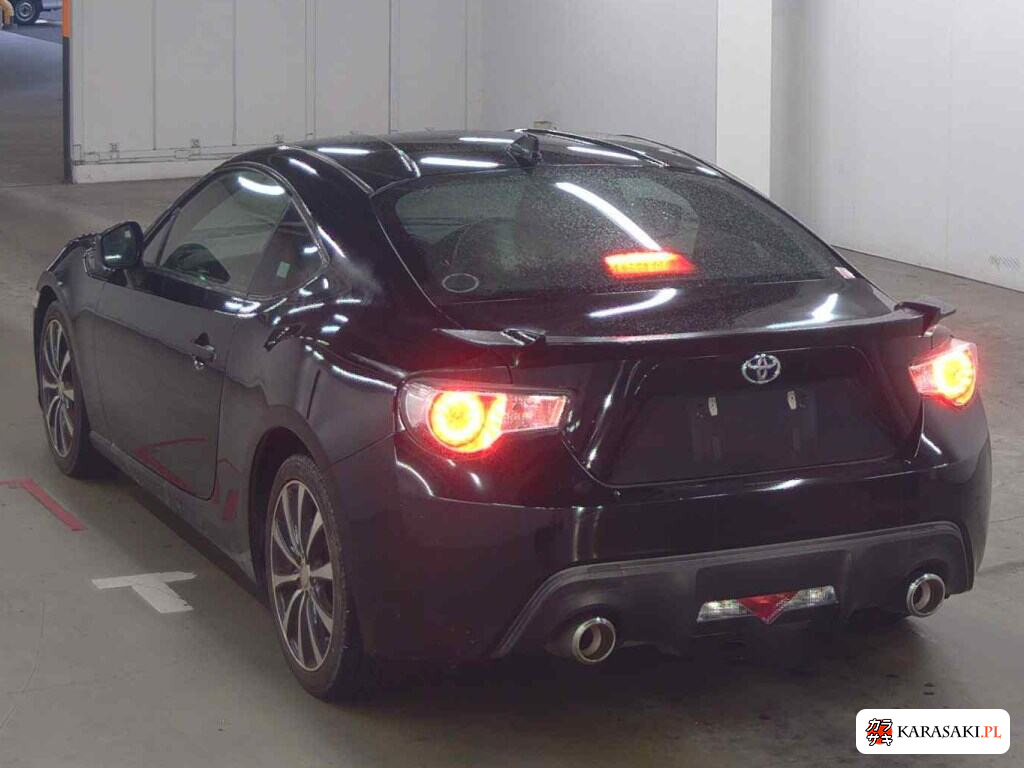 Toyota 86 2015 z aukcji japońskiej