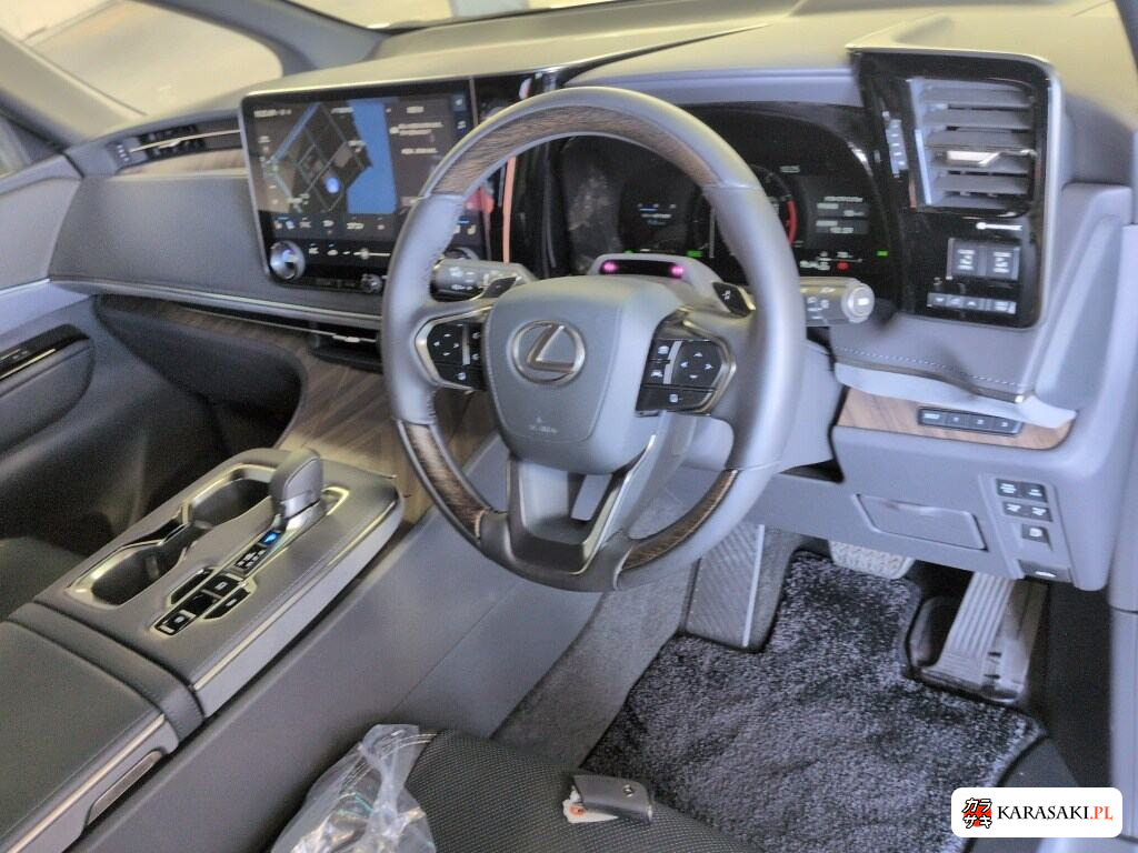 Lexus LM 2024 z aukcji japońskiej
