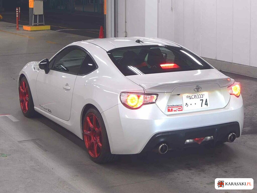 Toyota 86 2012 z aukcji japońskiej