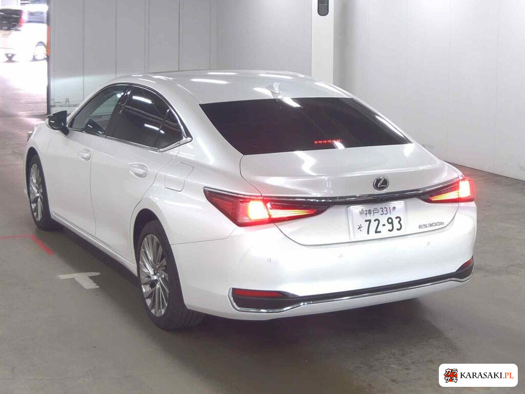 Lexus Es 2024 z aukcji japońskiej