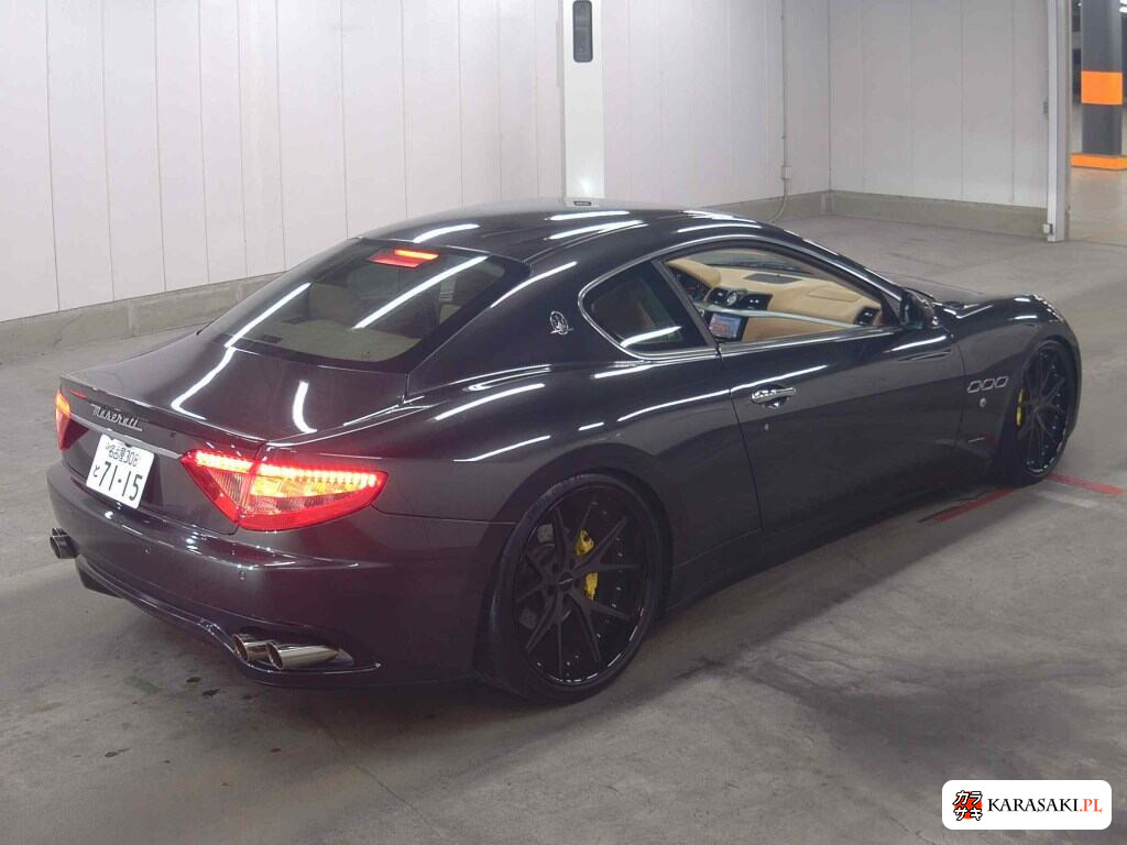 Maserati Granturismo 2008 z aukcji japońskiej