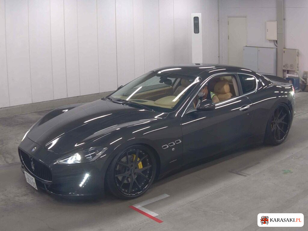 Maserati Granturismo 2008 z aukcji japońskiej