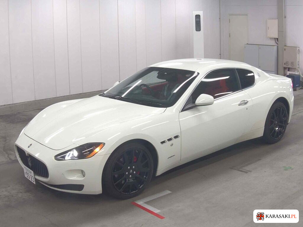 Maserati Granturismo 2012 z aukcji japońskiej