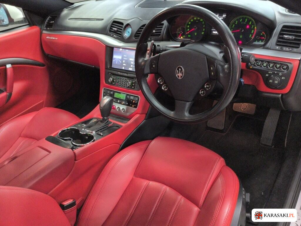 Maserati Granturismo 2012 z aukcji japońskiej