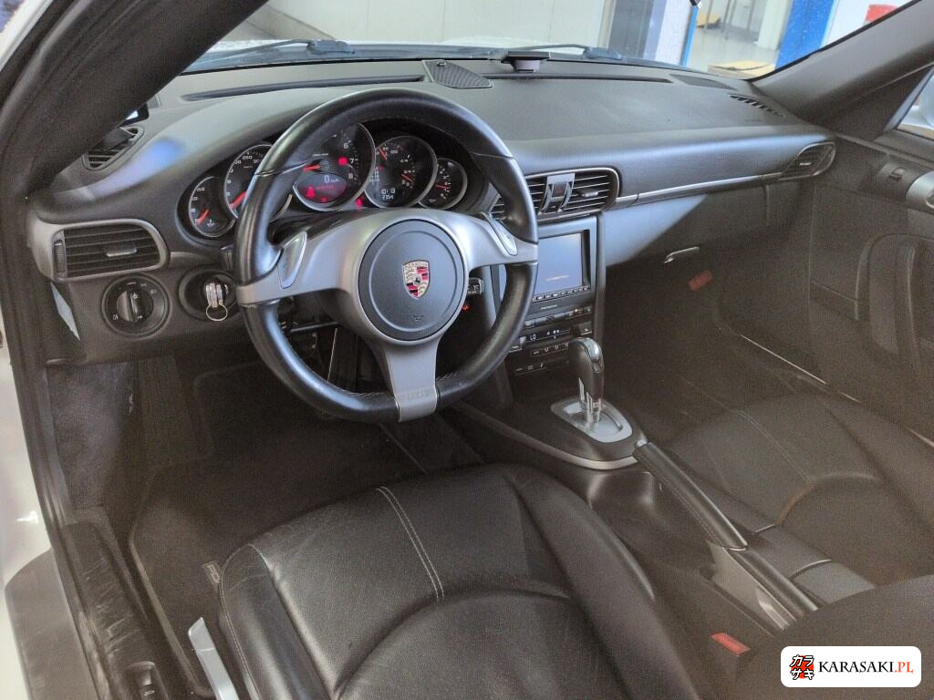 Porsche 911 2009 z aukcji japońskiej