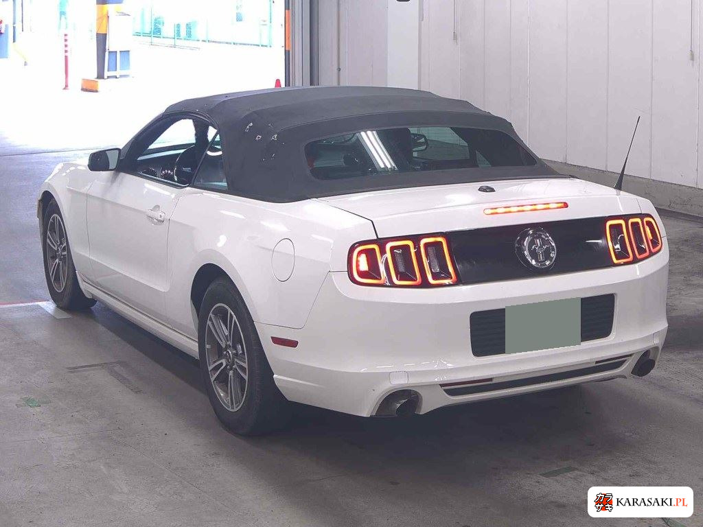 Ford Mustang 2013 z aukcji japońskiej